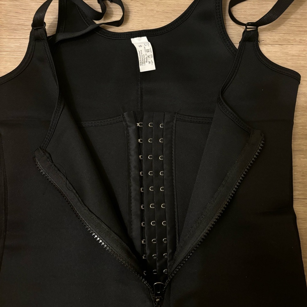 Waist trainer- (worn once)